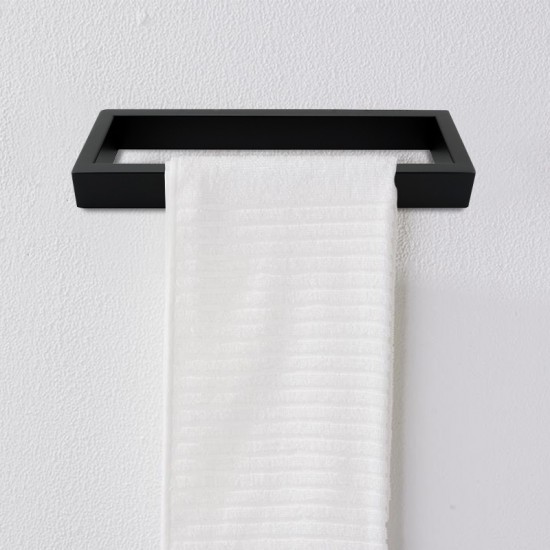 Omar Nero Black Towel Ring