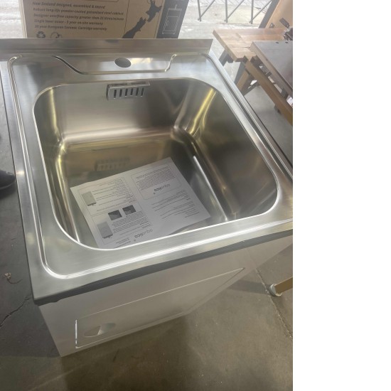 Aquatica Laundry Tub 560mm, Door Model with Centre Mixer